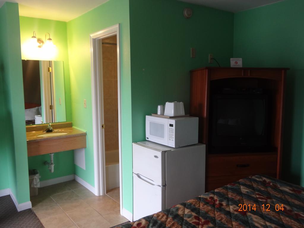 Budget Inn Lynchburg And Bedford Goode Номер фото