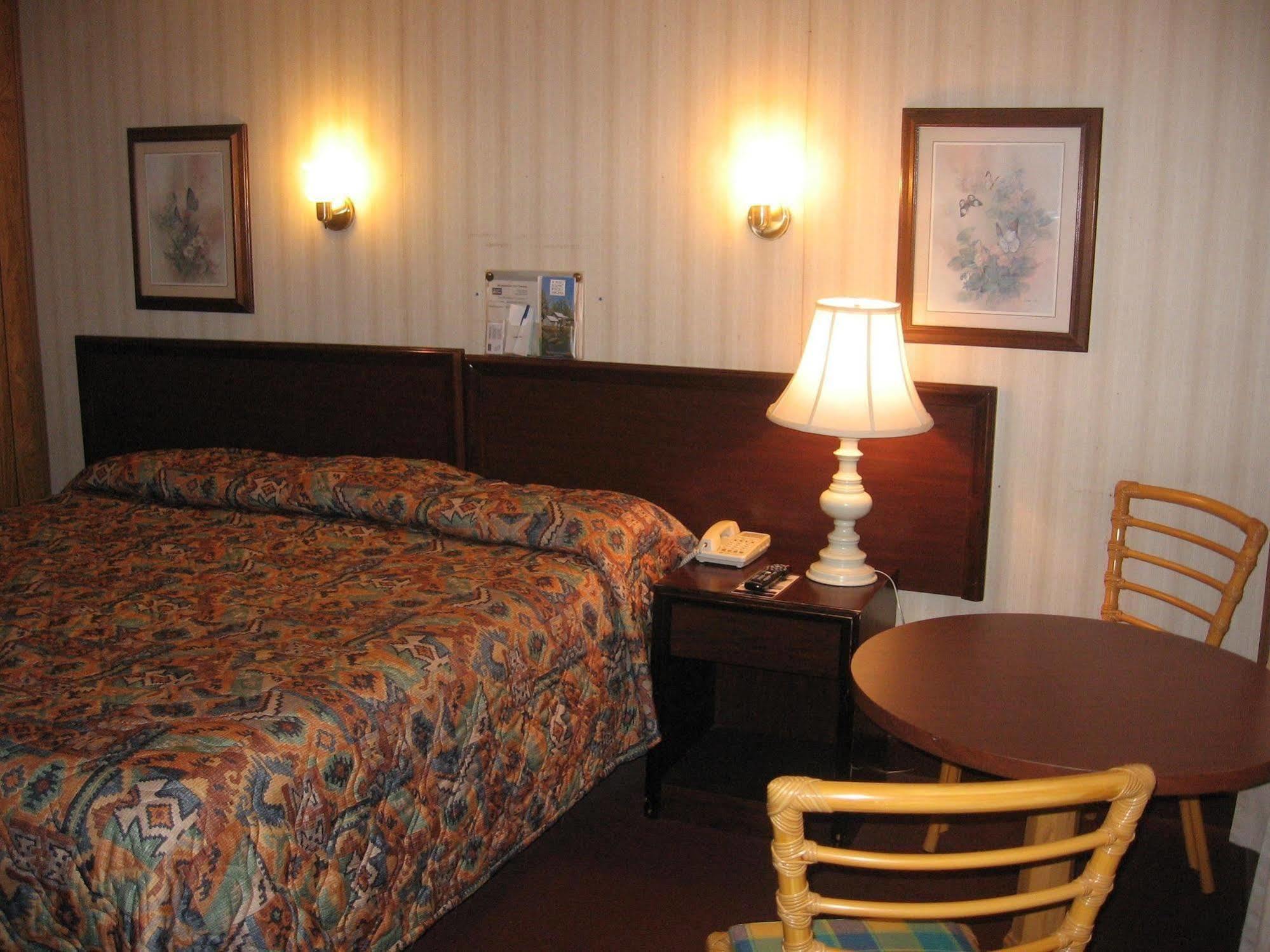 Budget Inn Lynchburg And Bedford Goode Экстерьер фото