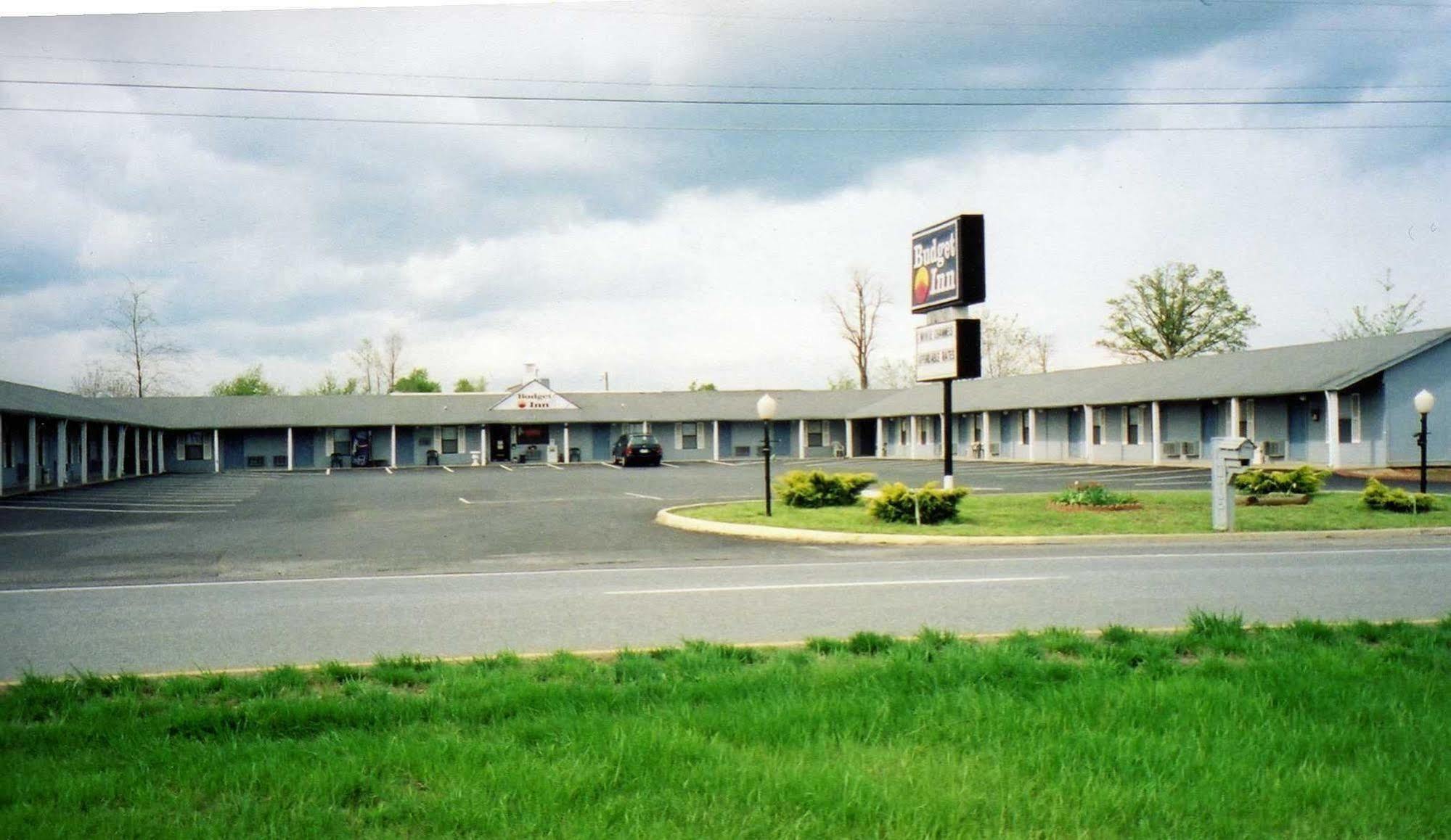 Budget Inn Lynchburg And Bedford Goode Экстерьер фото